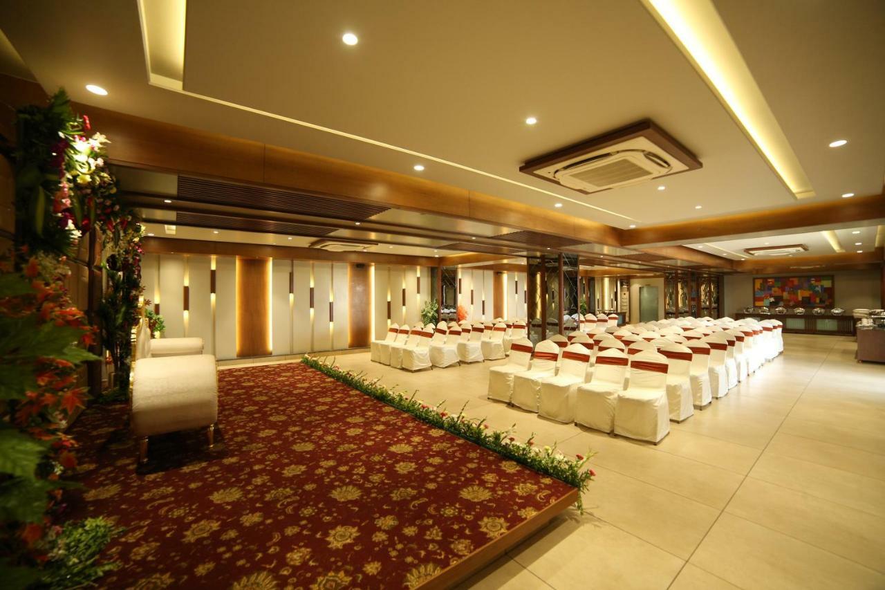 Hotel Avaante Ahmedabad Formerly Known As The Orchid Hotel Exterior foto
